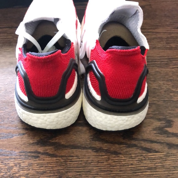 Adidas Ultra Boost 19 White Scarlet - Picture 4 of 7